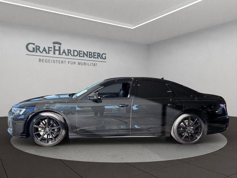 Gebraucht Audi S8 Ambiente 571 PS (419 kW) 2024 Mythosschwarz metallic Limousine