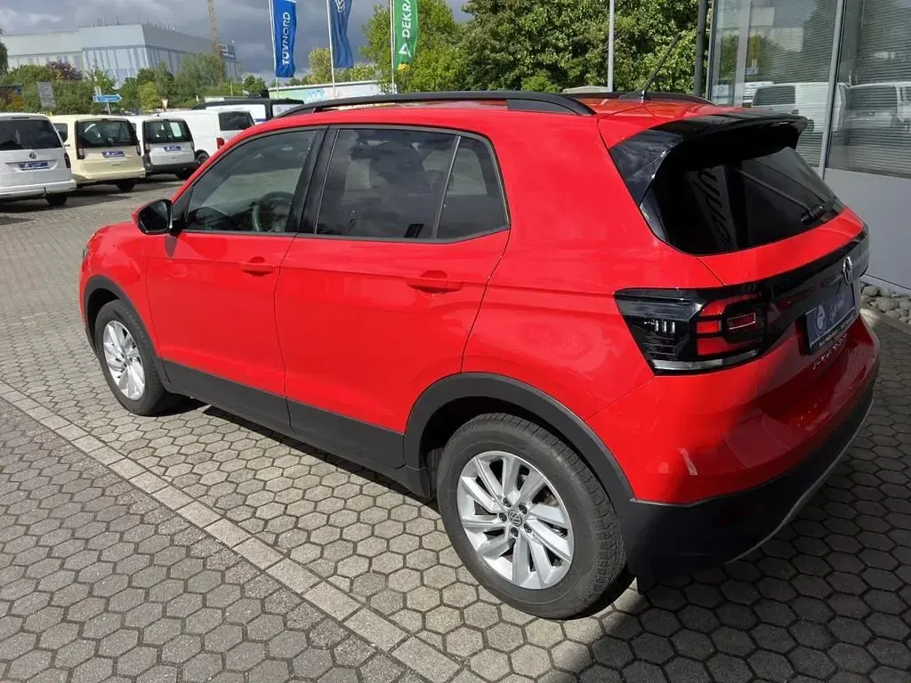 Gebraucht VW T-Cross Life 116 PS (85 kW) 2019 Flashrot SUV