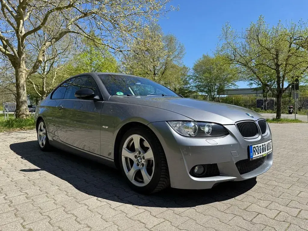 Second-hand BMW 325 Performance 218 CP (160 kW) 2007 Gri Coupe