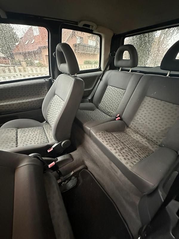 Gebraucht VW Lupo 50 PS (36 kW) 2002 Schwarz Kleinwagen