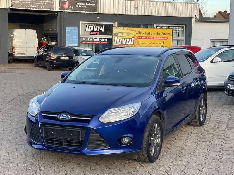 Gebraucht Ford Focus SYNC Edition 101 PS (74 kW) 2014 Blau Limousine
