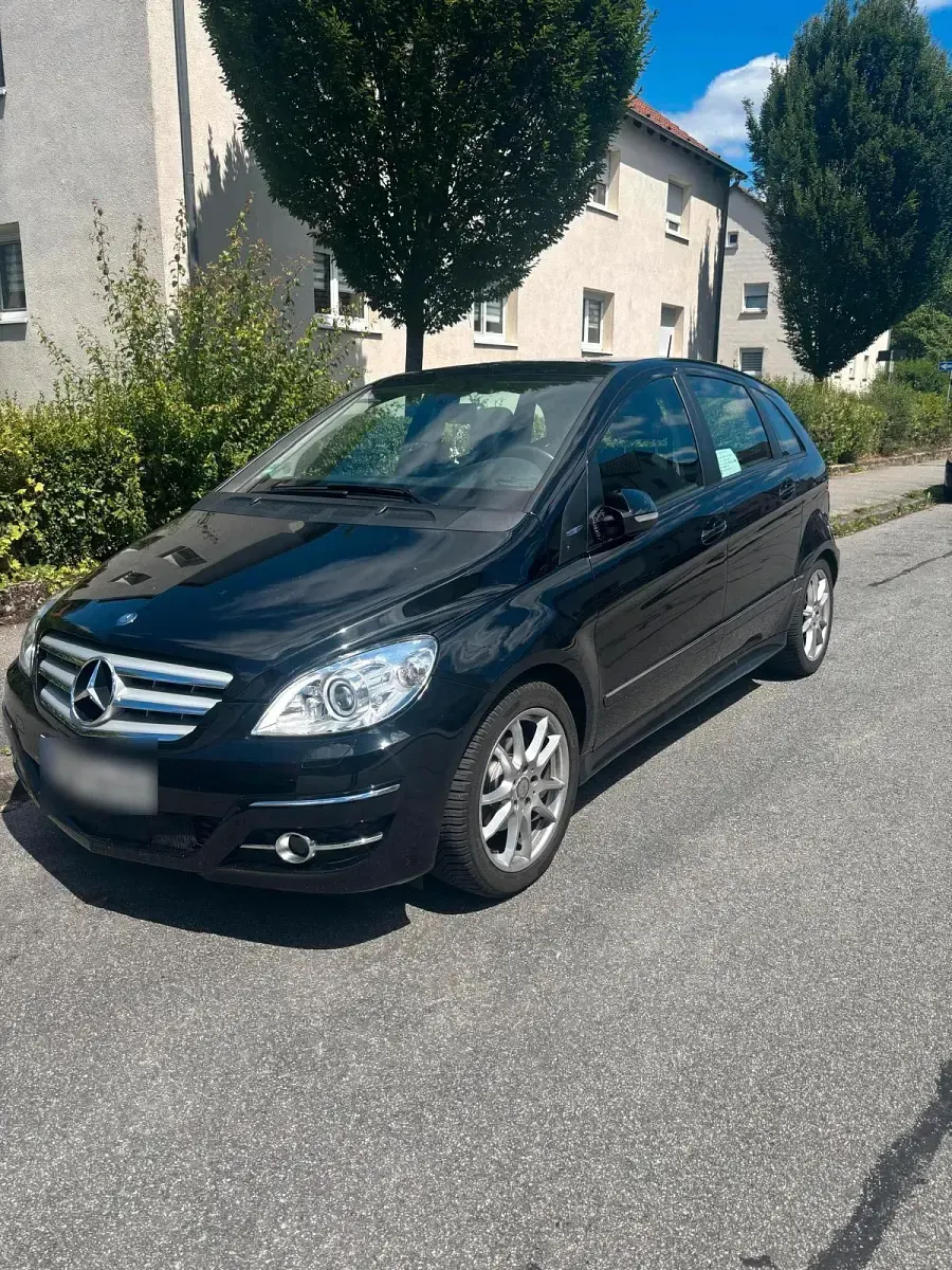 Gebraucht Mercedes B170 116 PS (85 kW) 2009 Schwarz Van / Kleinbus