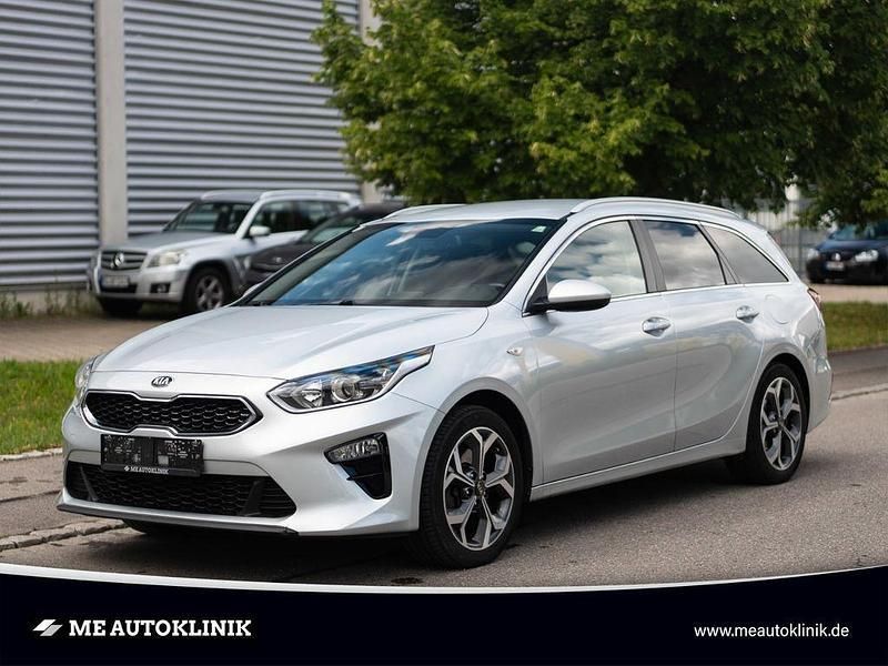 Silber Gebraucht 2019 Kia Ceed Sportswagon Kombi | 13.999 € (Fairer Preis) - Bild 1/4