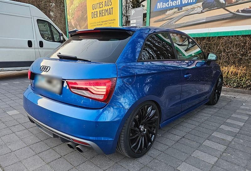 Gebraucht Audi S1 231 PS (169 kW) 2015 Blau Kleinwagen