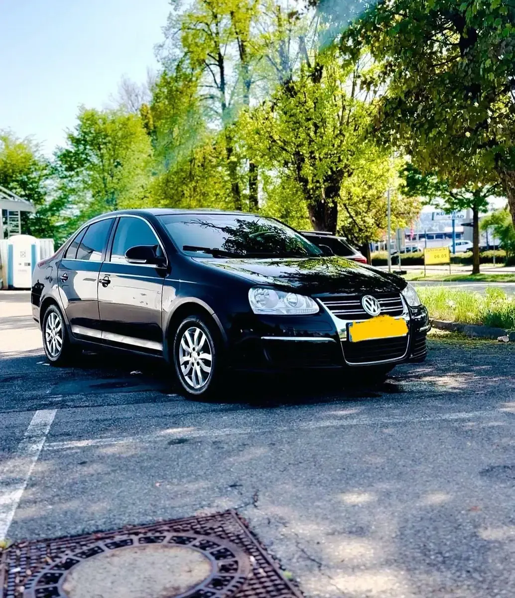 Gebraucht VW Jetta 105 PS (77 kW) 2005 Schwarz Limousine