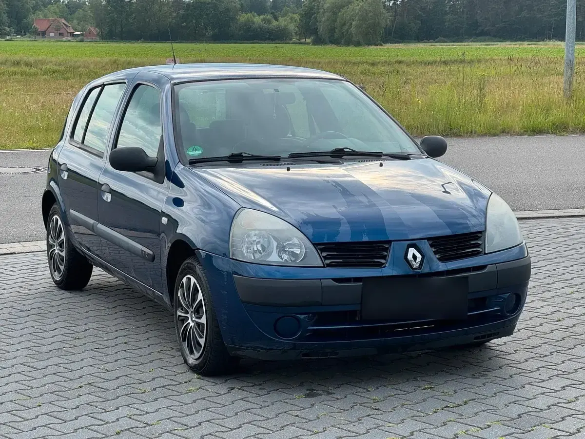 Gebraucht Renault Clio 58 PS (42 kW) 2004 Blau Kleinwagen