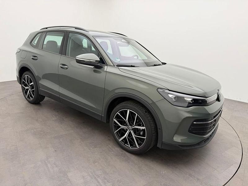 Gebraucht VW Tiguan Life 204 PS (150 kW) 2025 Grün SUV