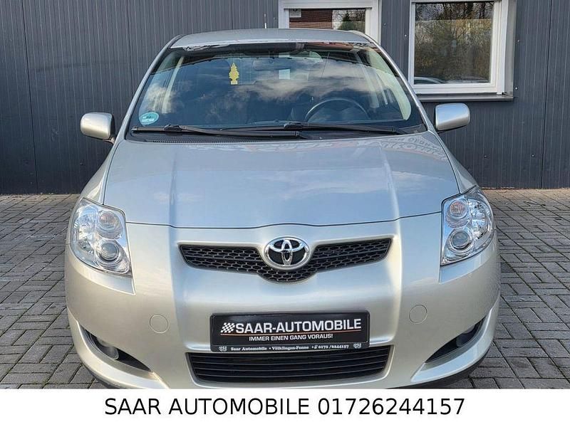 Gebraucht Toyota Auris Sol 124 PS (91 kW) 2007 Silber Kleinwagen