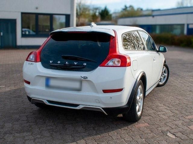 Gebraucht Volvo C30 114 PS (83 kW) 2012 Weiß Kleinwagen
