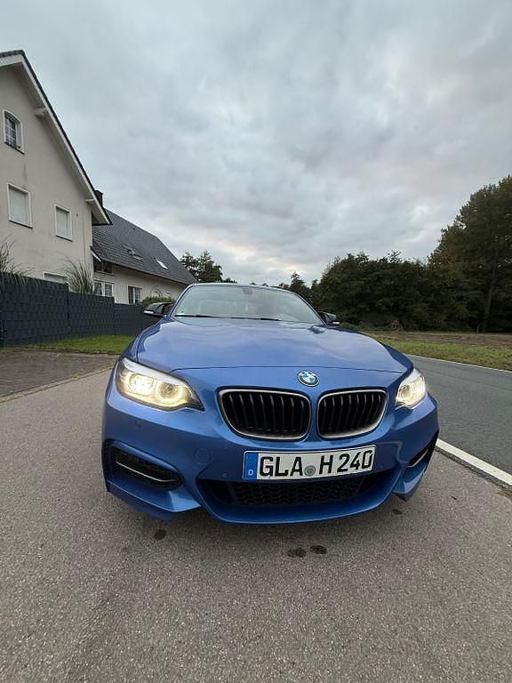 Blau Gebraucht 2021 BMW M240 M Sport Coupé | 37.500 € (Fairer Preis) - Bild 1/4