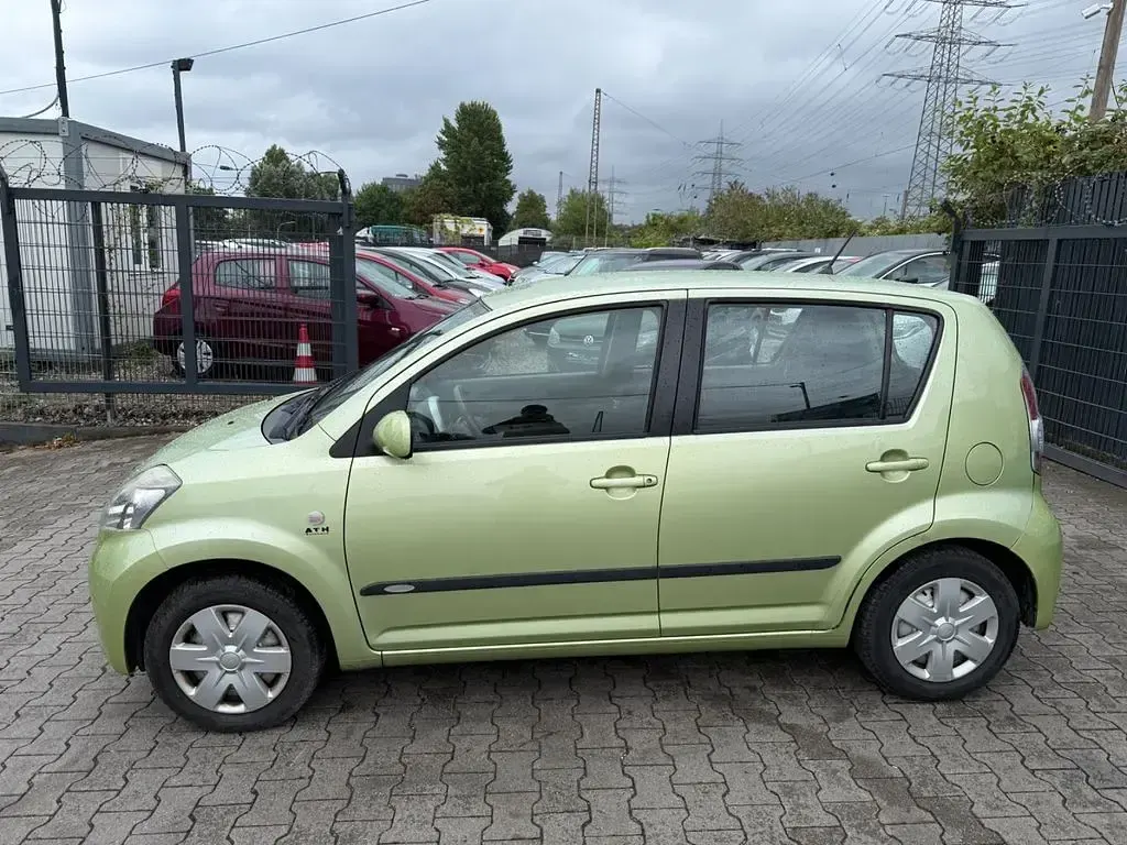 Gebraucht Daihatsu Sirion 87 PS (63 kW) 2005 Grün Kleinwagen