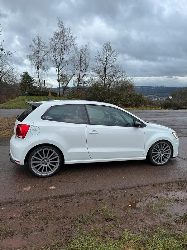 Second-hand VW Polo 411 CP (302 kW) 2014 Hatchback