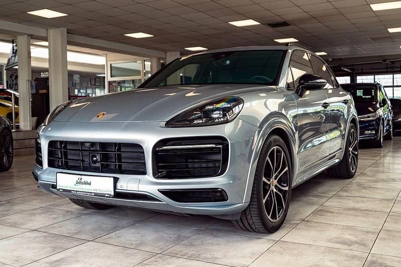 Silber Gebraucht 2022 Porsche Cayenne GTS SUV | 82.990 € (Superpreis) - Bild 1/3