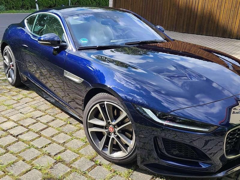 Blau Gebraucht 2022 Jaguar F-Type R-Dynamic Coupé | 49.900 € (Fairer Preis) - Bild 1/4