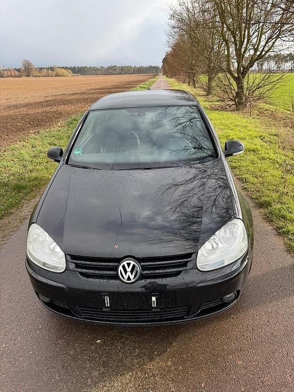 Gebraucht VW Golf V 105 PS (77 kW) 2007 Schwarz Kleinwagen