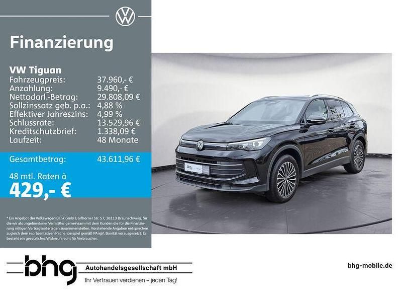 Grenadillschwarz metallic Gebraucht 2025 VW Tiguan Life SUV | 37.960 € (Fairer Preis) - Bild 1/4