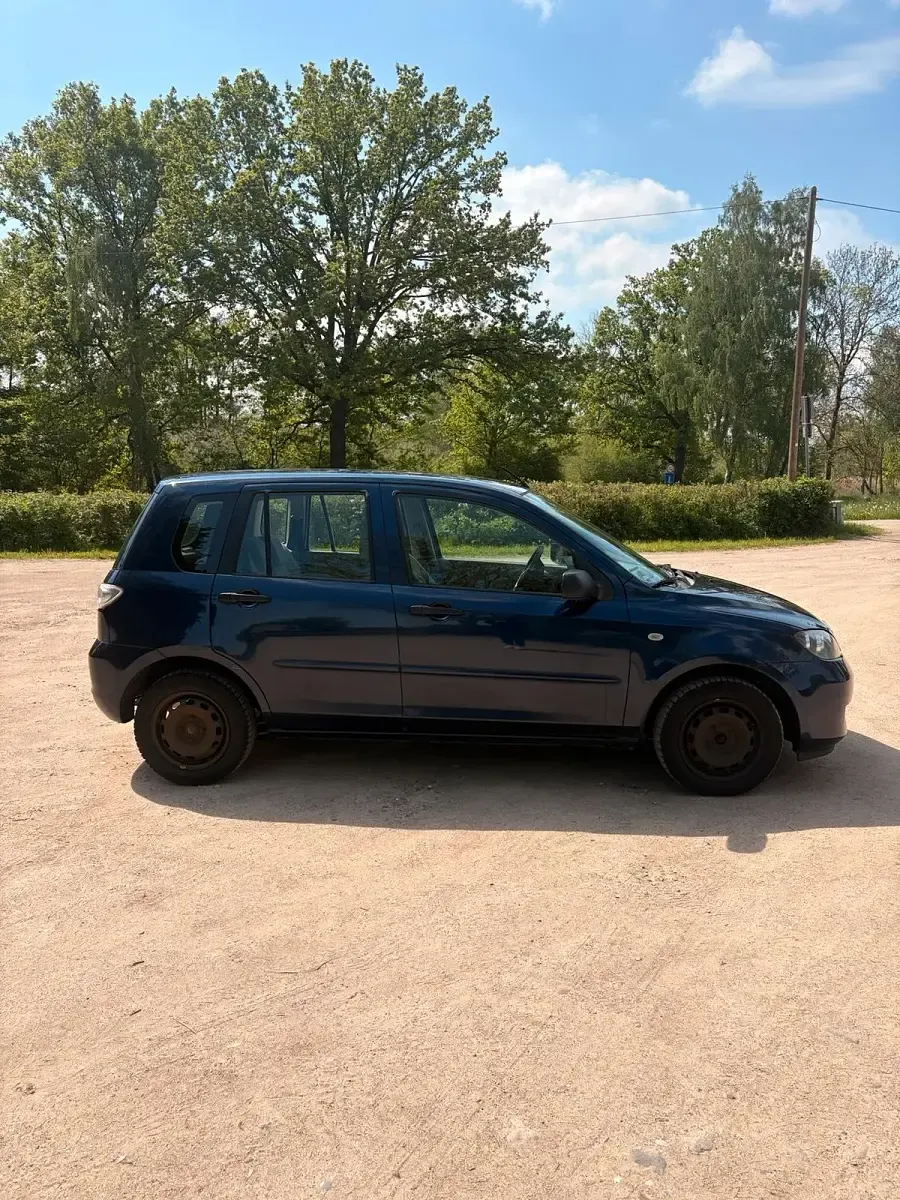 Gebraucht Mazda 2 Comfort 75 PS (55 kW) 2006 Blau Kleinwagen
