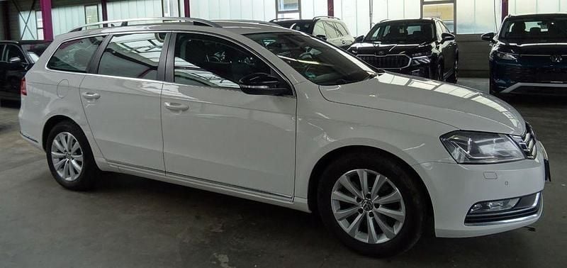 Gebraucht VW Passat Edition 177 PS (130 kW) 2013 Weiß Limousine