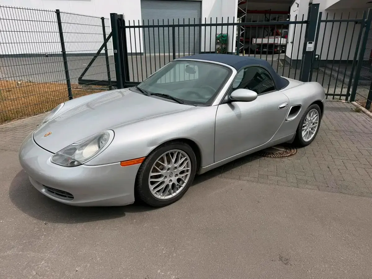 Gebraucht Porsche Boxster 227 PS (166 kW) 2002 Silber Cabrio