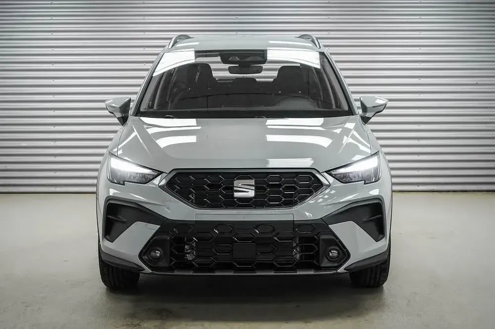 Neu Seat Arona Reference 95 PS (69 kW) 2026 Oniric lake metallic (m6) SUV