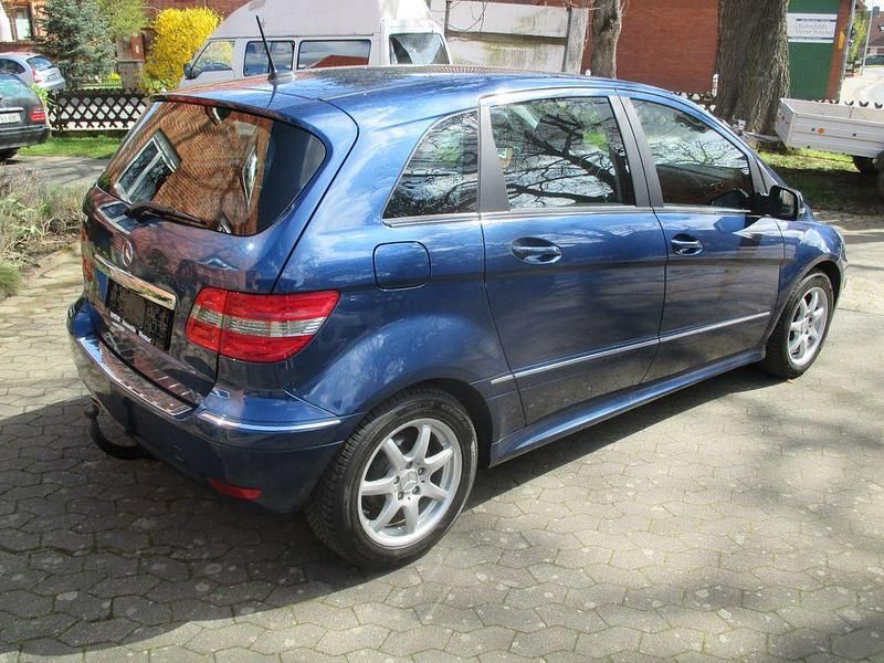 Gebraucht Mercedes B170 116 PS (85 kW) 2009 Blau Van / Kleinbus