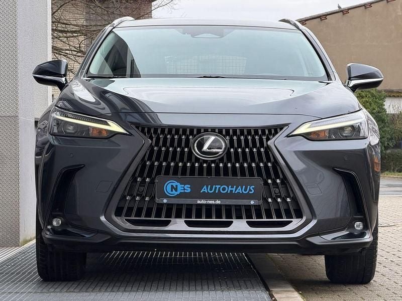 Gebraucht Lexus NX350h Business Edition 243 PS (178 kW) 2022 Grau SUV