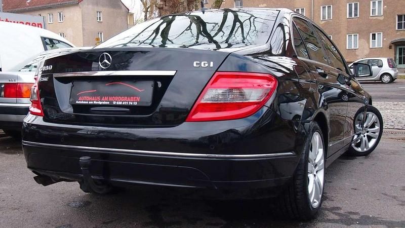 Gebraucht Mercedes C180 156 PS (114 kW) 2010 Schwarz Limousine