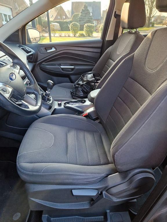 Gebraucht Ford Kuga Trend 150 PS (110 kW) 2013 Grau SUV