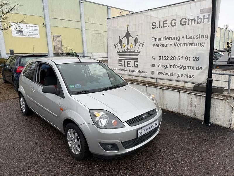 Gebraucht Ford Fiesta Style 90 PS (66 kW) 2008 Silber Kleinwagen