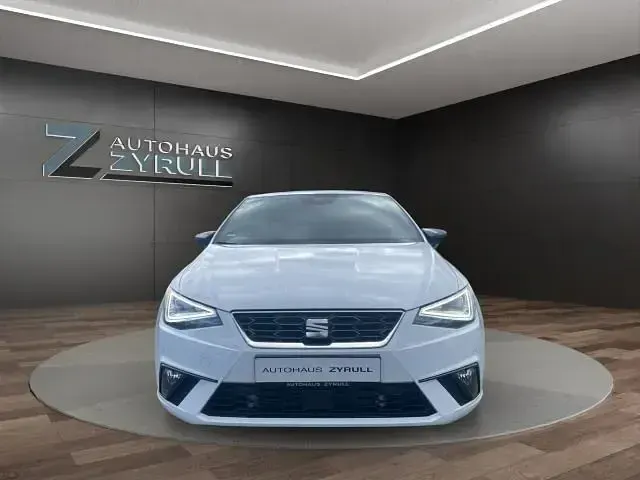 Gebraucht Seat Ibiza FR 110 PS (80 kW) 2024 Weiß Kleinwagen