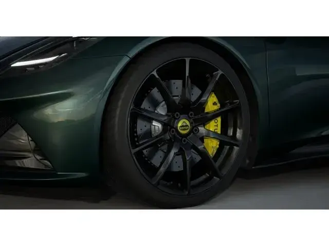Neu Lotus Emira 406 PS (298 kW) 2026 Dark verdant (green) Coupé