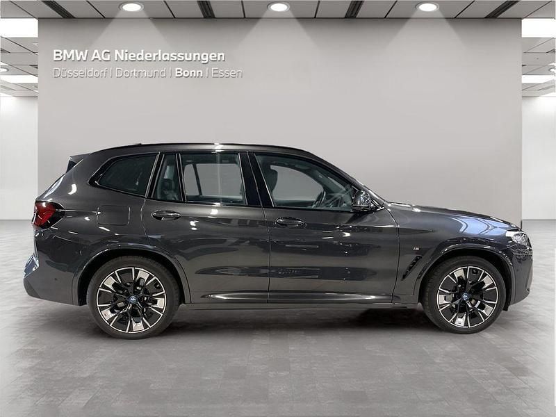 Gebraucht BMW iX3 Impressive 210 kW (286 PS) 2023 Grau SUV
