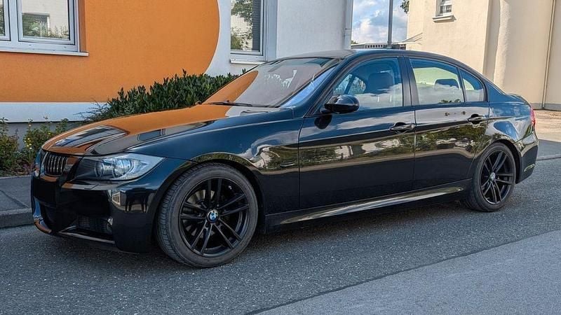 Second-hand BMW 320 Performance 150 CP (110 kW) 2005 Negru Berlinǎ
