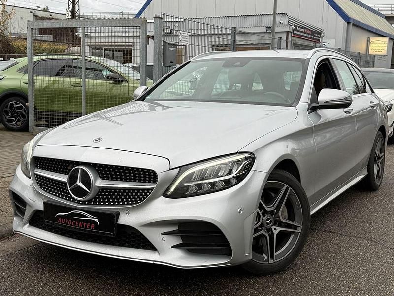 Silber Gebraucht 2019 Mercedes C220 AMG line Limousine | 24.900 € (Etwas zu teuer) - Bild 1/4