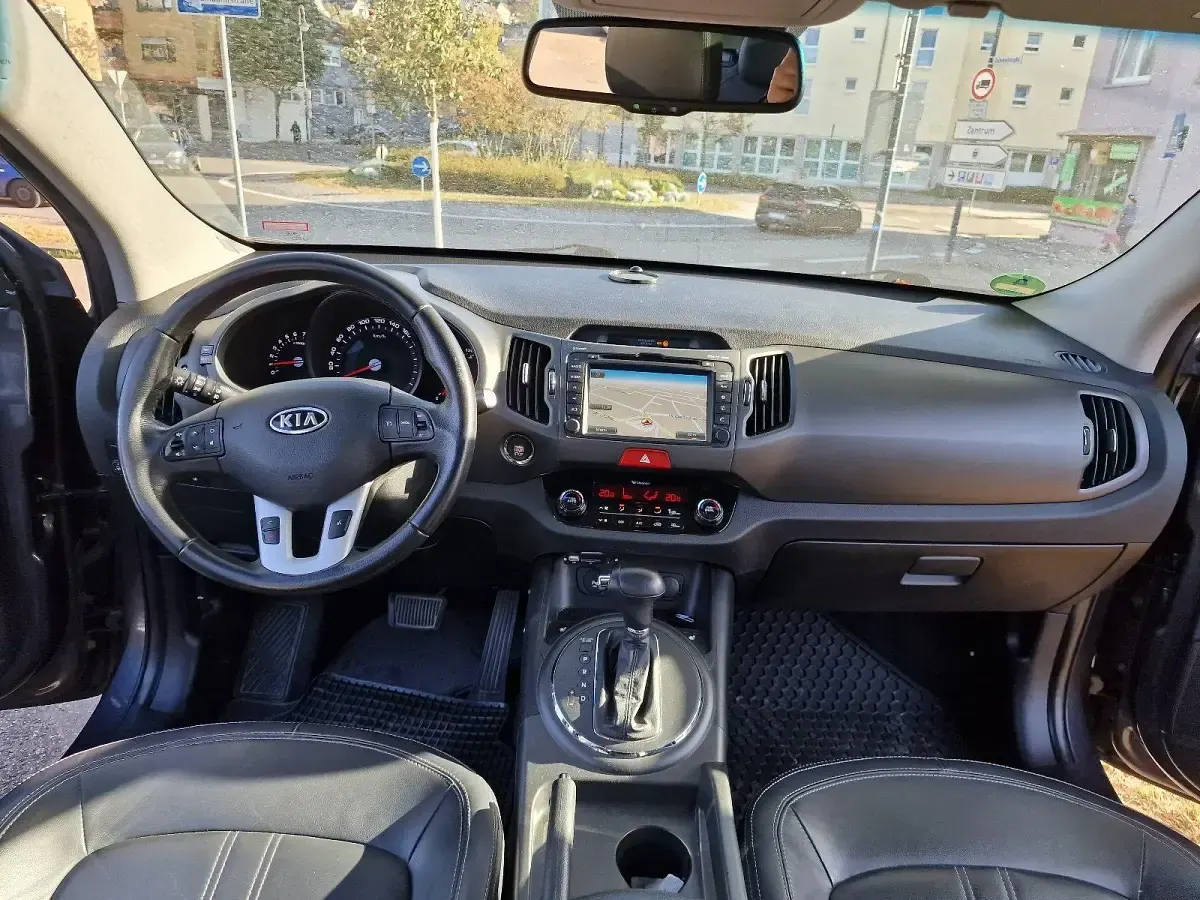 Gebraucht Kia Sportage 163 PS (119 kW) 2010 Grau SUV