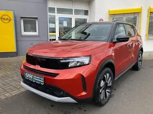 Neu Opel Frontera Ultimate 145 PS (106 kW) 2026 Kanyon orange dach schwarz SUV