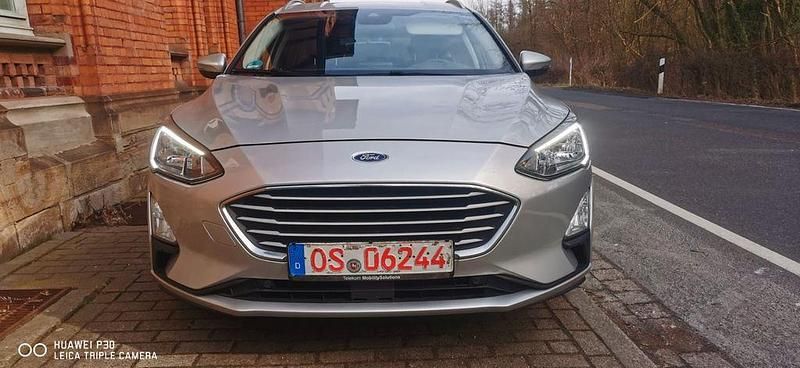 Gebraucht Ford Focus Cool & Connect 120 PS (88 kW) 2020 Silber Kombi