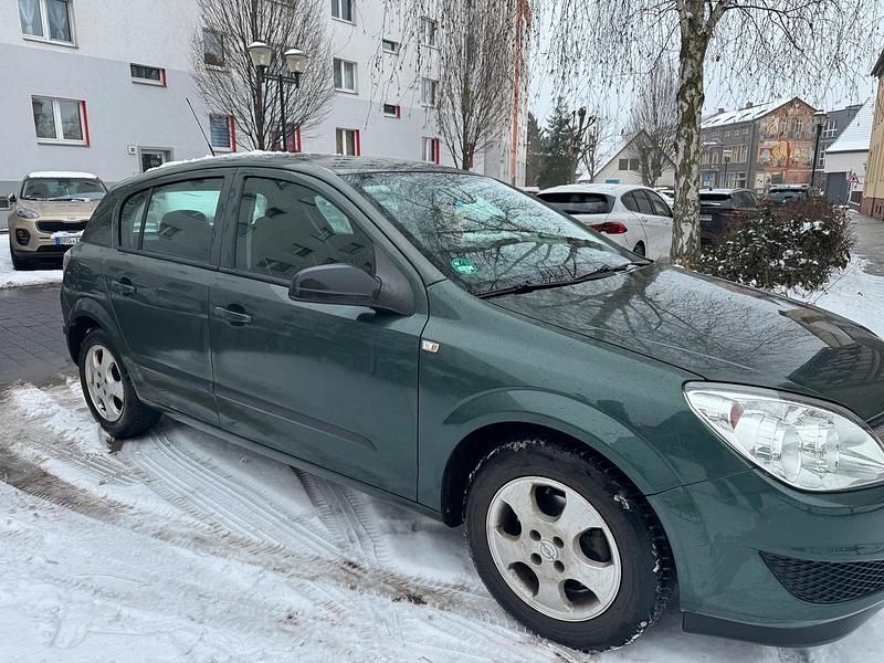 Gebraucht Opel Astra 90 PS (66 kW) 2009 Grün Limousine