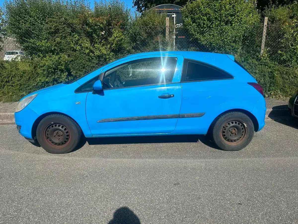 Gebraucht Opel Corsa 80 PS (58 kW) 2007 Blau Kleinwagen