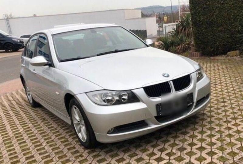 Silber Gebraucht 2007 BMW 318 Limousine | 5.999 € (Etwas zu teuer) - Bild 1/4