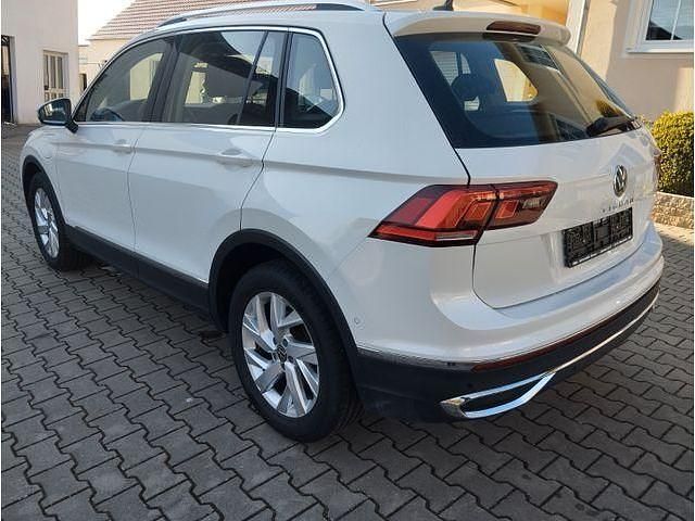 Gebraucht VW Tiguan Elegance 245 PS (180 kW) 2023 Weiß SUV