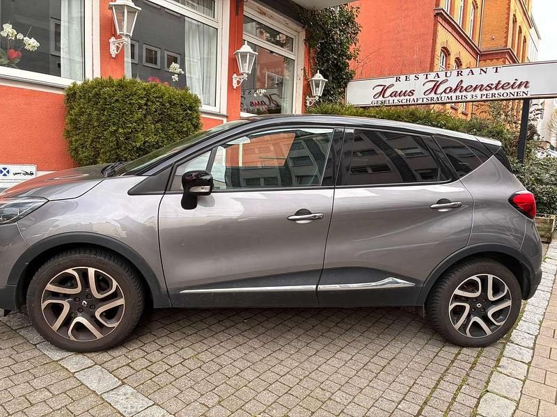 Gebraucht Renault Captur Luxe 118 PS (86 kW) 2016 Grau SUV