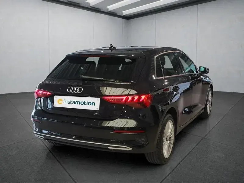 Gebraucht Audi A3 Sportback 110 PS (80 kW) 2023 Schwarz Kleinwagen