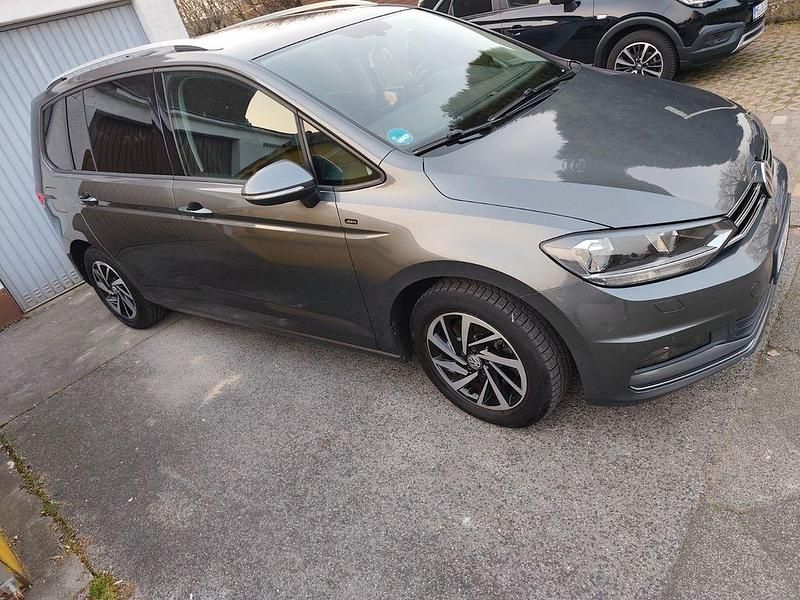 Gebraucht VW Touran Join 110 PS (80 kW) 2018 Grau Van / Kleinbus