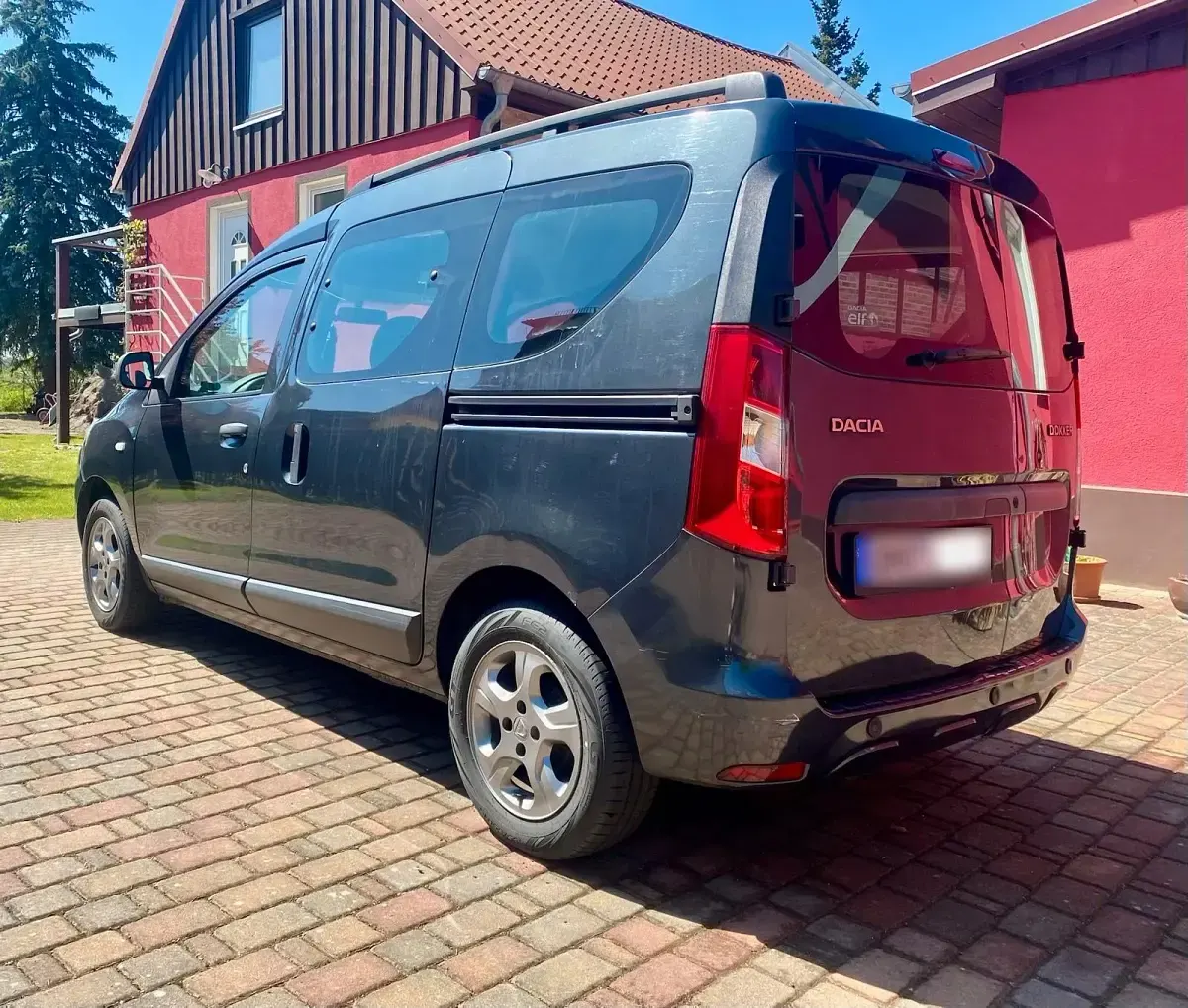 Gebraucht Dacia Dokker 90 PS (66 kW) 2015 Schwarz Van / Kleinbus