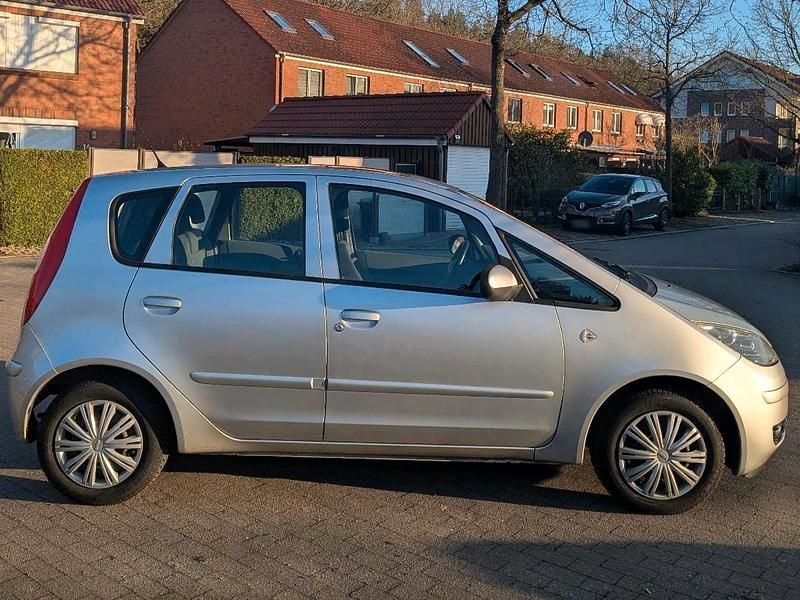 Gebraucht Mitsubishi Colt 95 PS (69 kW) 2007 Silber Kleinwagen