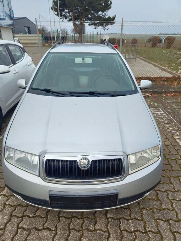 Gebraucht Skoda Fabia Comfort 101 PS (74 kW) 2002 Grau Kombi