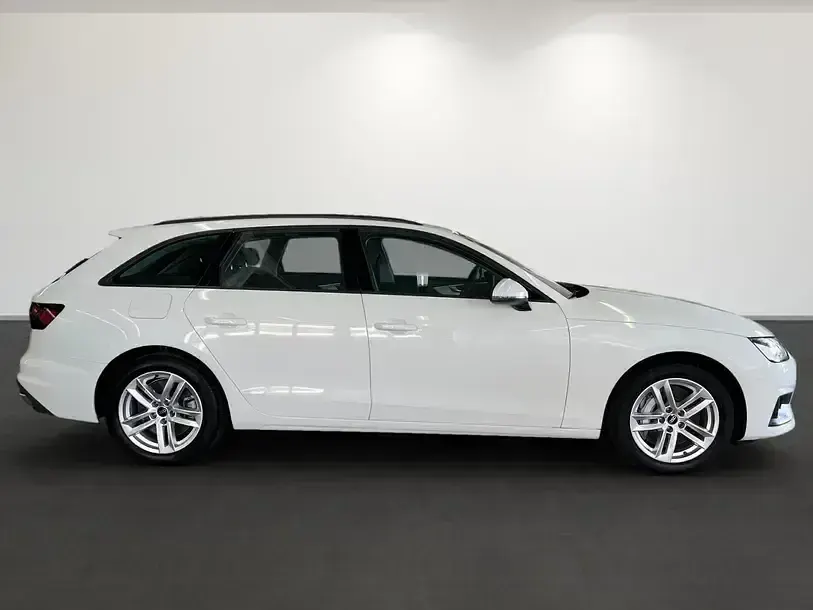 Gebraucht Audi A4 Sport 286 PS (210 kW) 2023 Ibisweiß Kombi