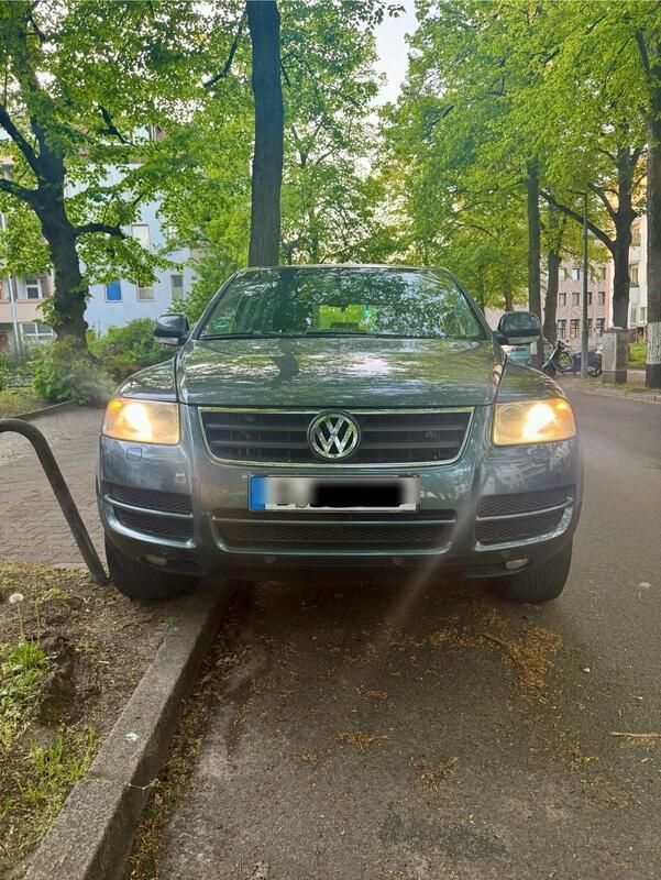 Grau Gebraucht 2004 VW Touareg SUV | 2.850 € (Fairer Preis) - Bild 1/4