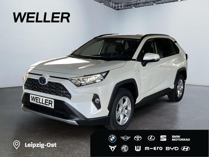 Weiss Gebraucht 2021 Toyota RAV4 Hybrid Comfort SUV | 31.290 € (Fairer Preis) - Bild 1/3